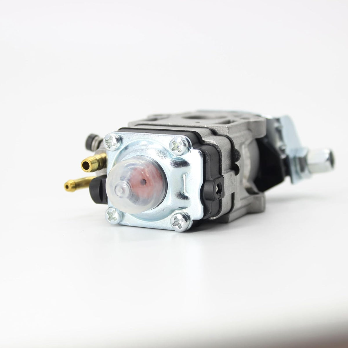 Strimmer carburettor close-up